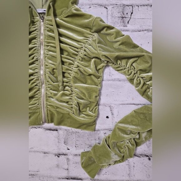 Fashion Nova Olive Green Cropped Ruched Velvet Zip-Up Hoodie - Picture 5 of 9